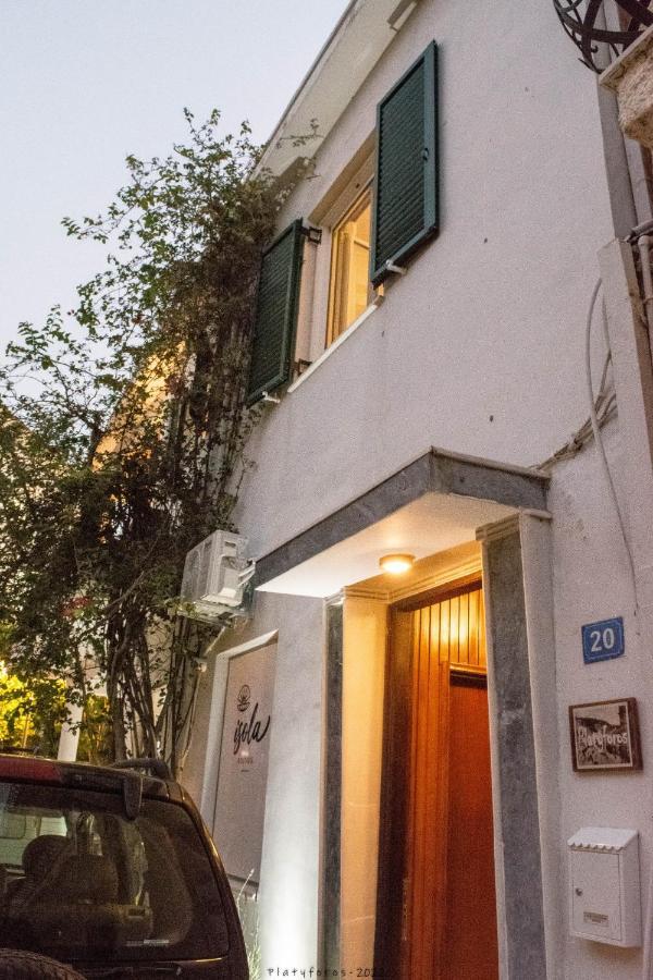 Platyforos, In City Central Of Zakynthos Экстерьер фото